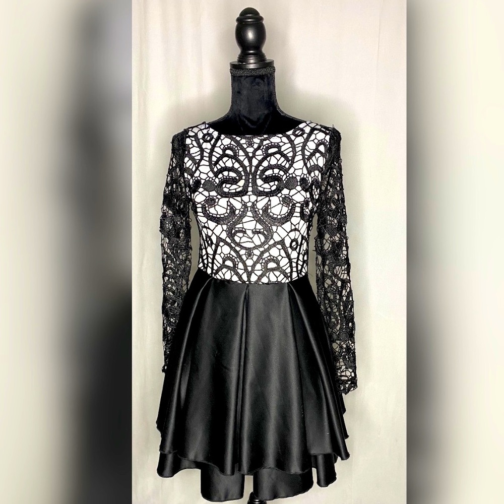 Black/ white lace dress
